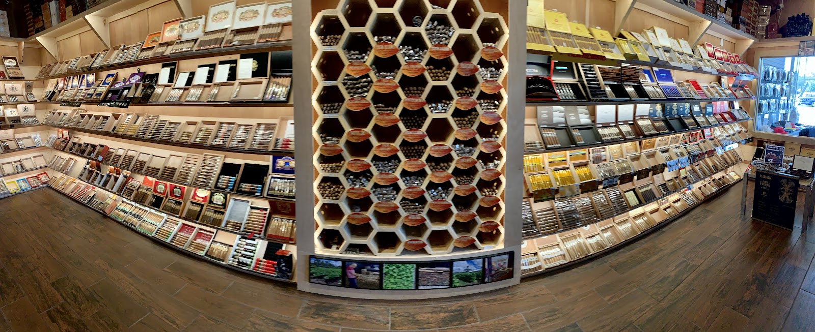 Cigar Town and Lounge photo 2