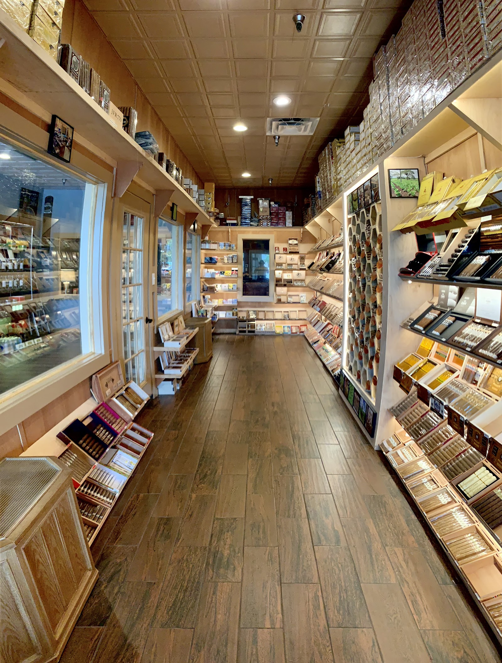 Cigar Town and Lounge photo 5