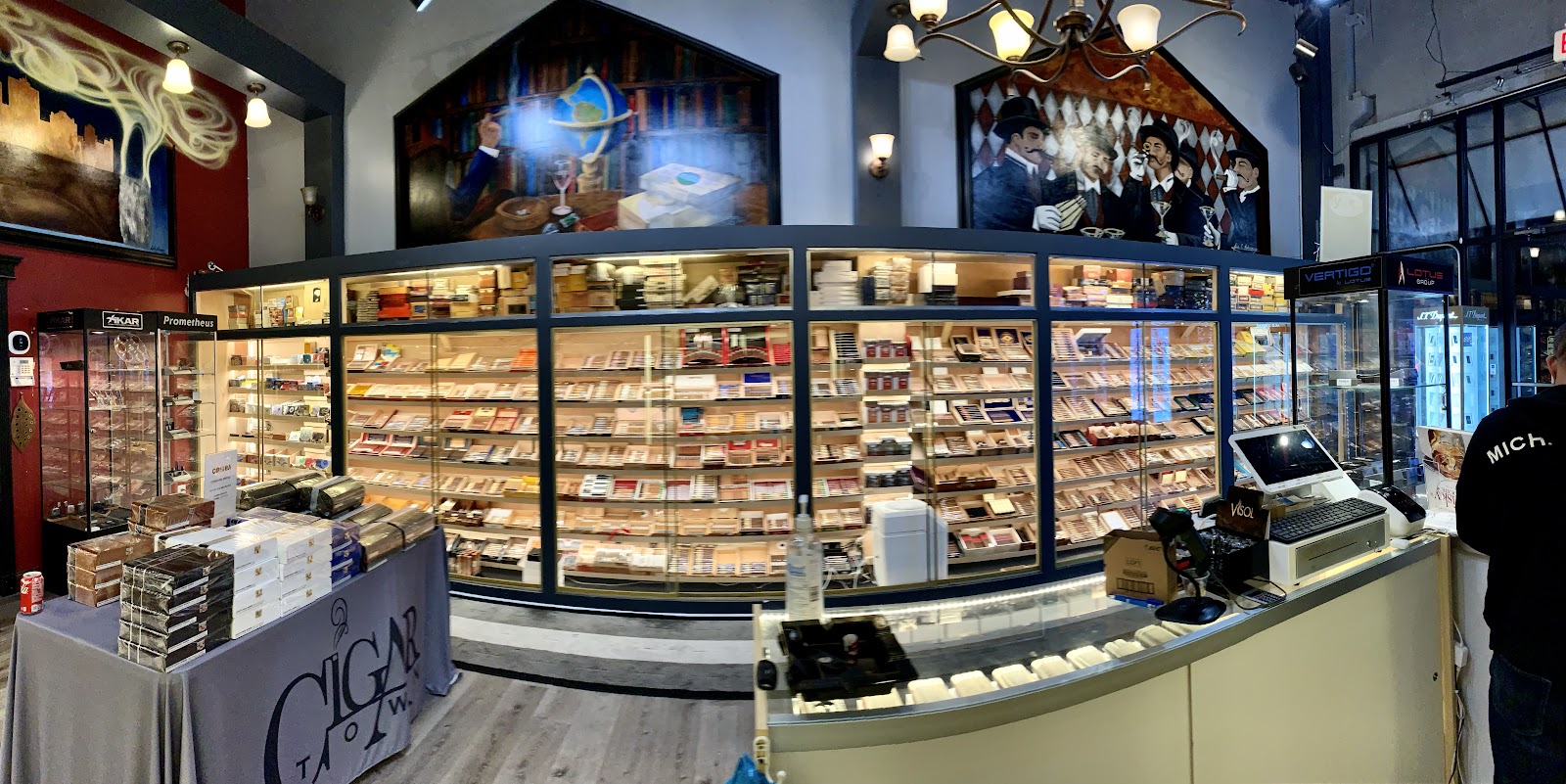Cigar Town Reston photo 5