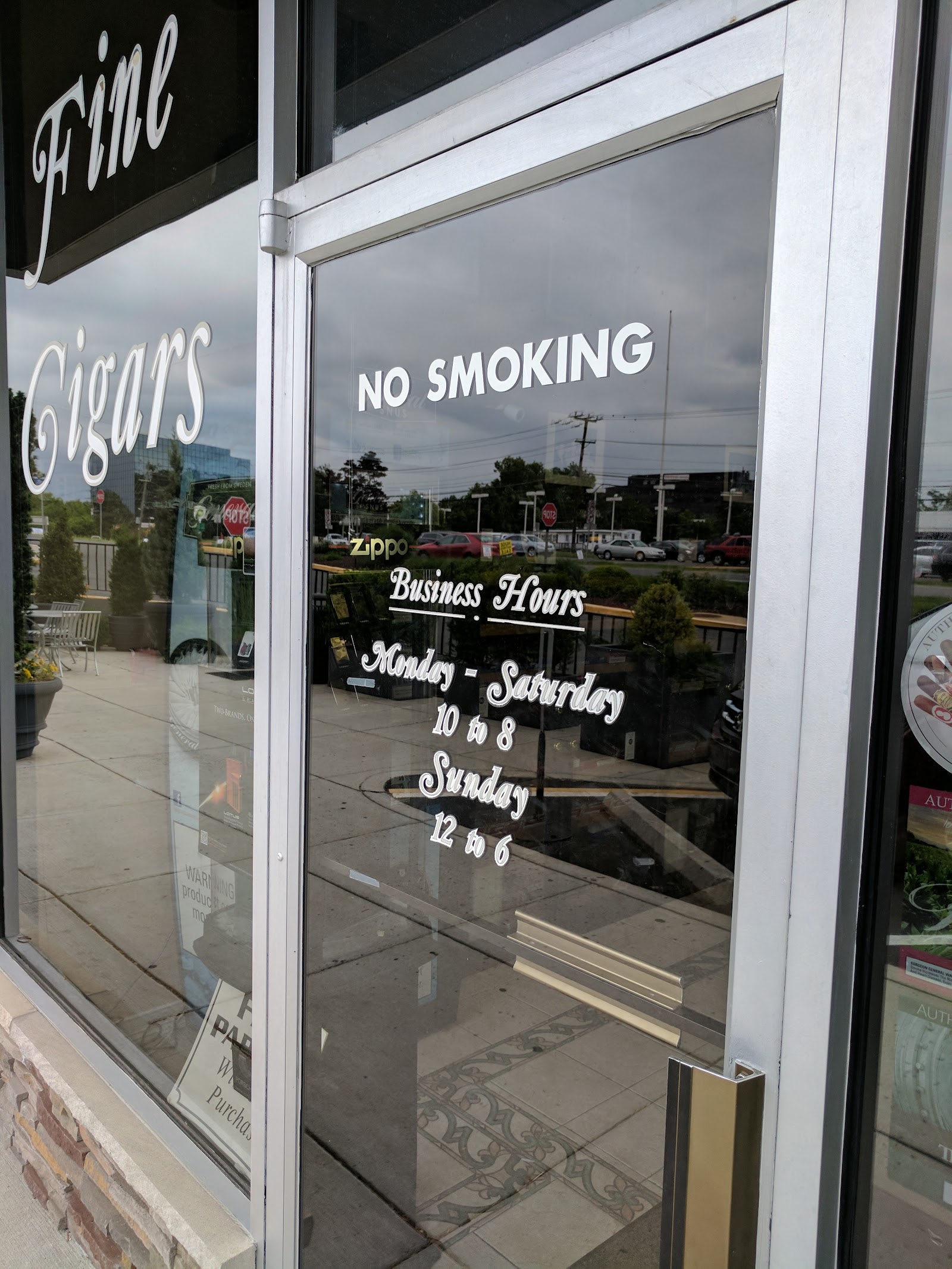 Cigar Town Tysons aka Cigar World