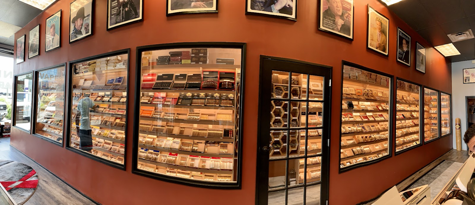 Cigar Town Tysons aka Cigar World photo 4