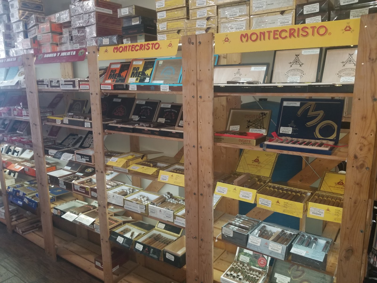 Cigar Warehouse (HQ) photo 7
