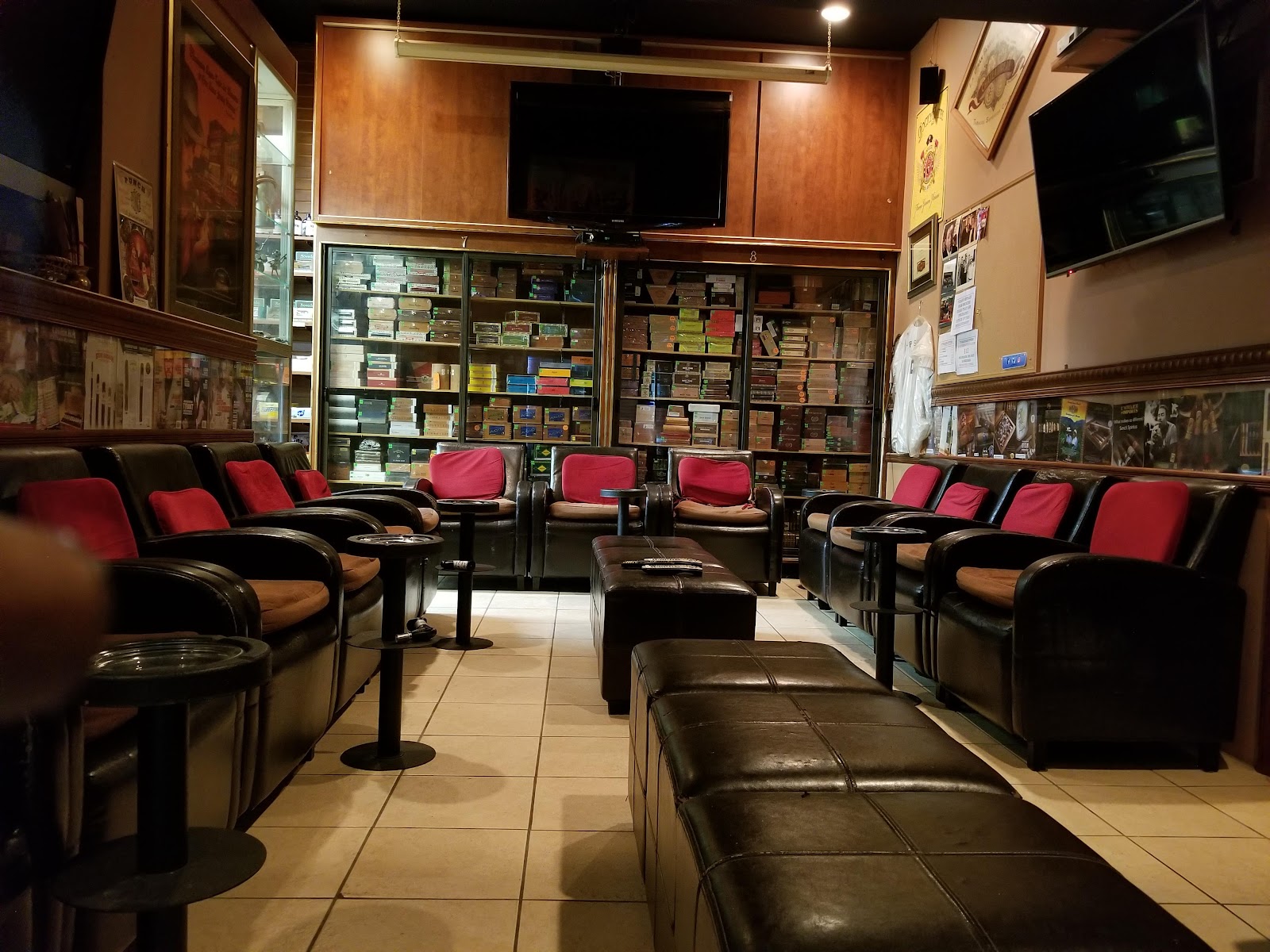 Cigar World of Ramsey photo 3