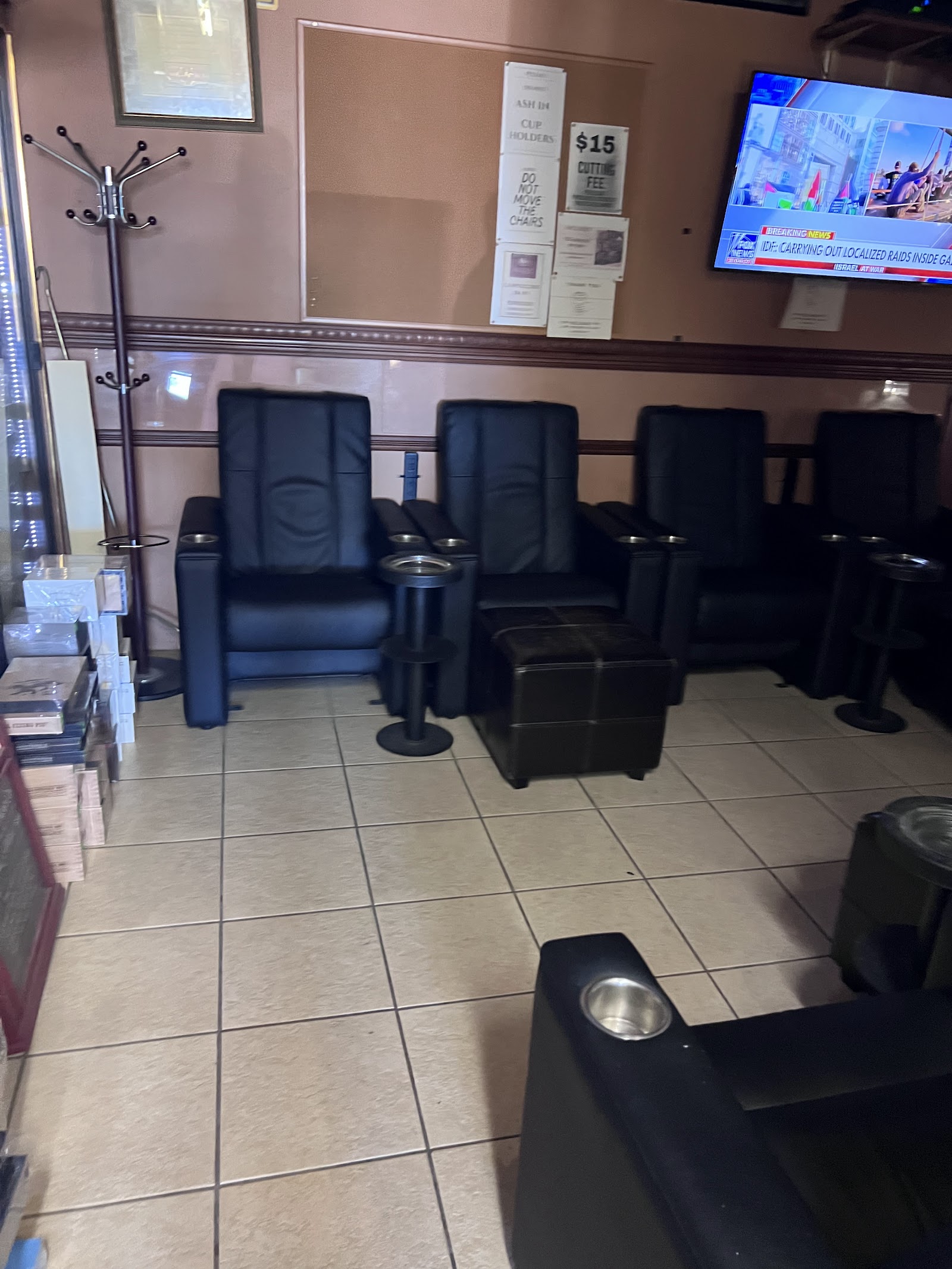 Cigar World of Ramsey photo 9