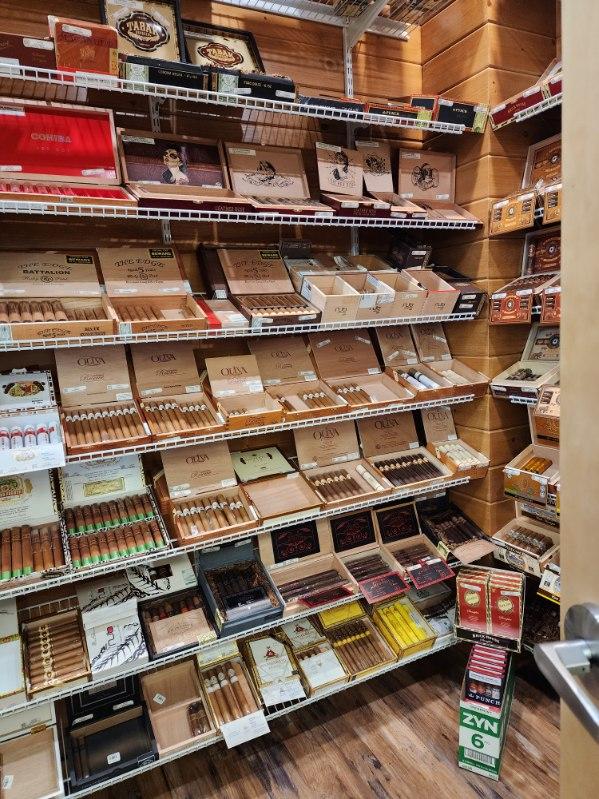 Cigaret Shopper #14 - Lisbon Falls photo 3