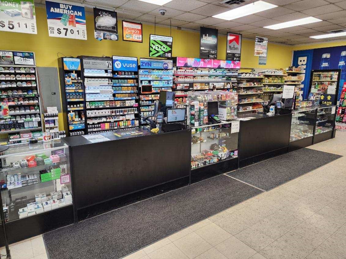 Cigaret Shopper #2 - Houlton photo 4
