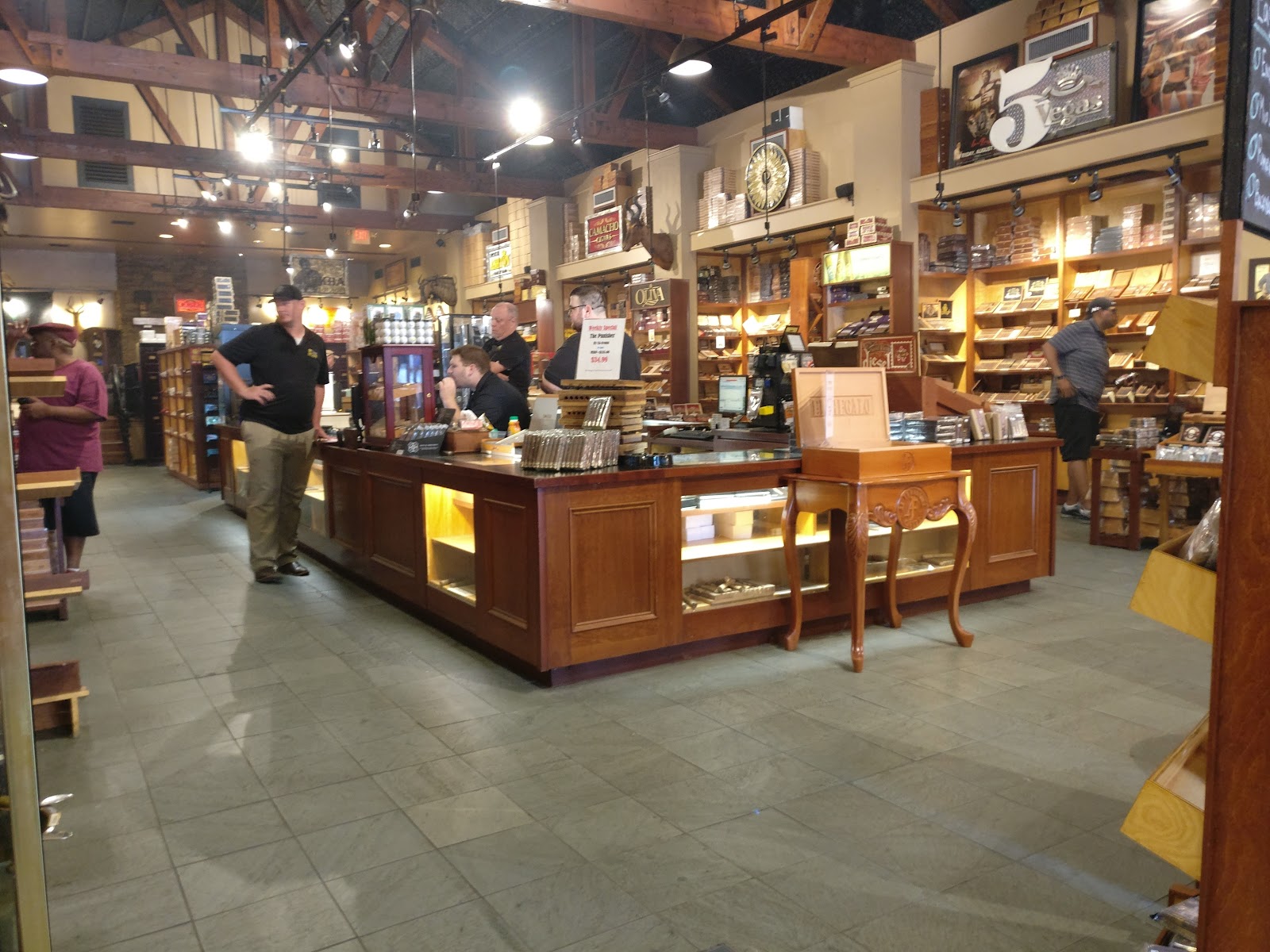 Cigars International - Bethlehem, PA photo 5