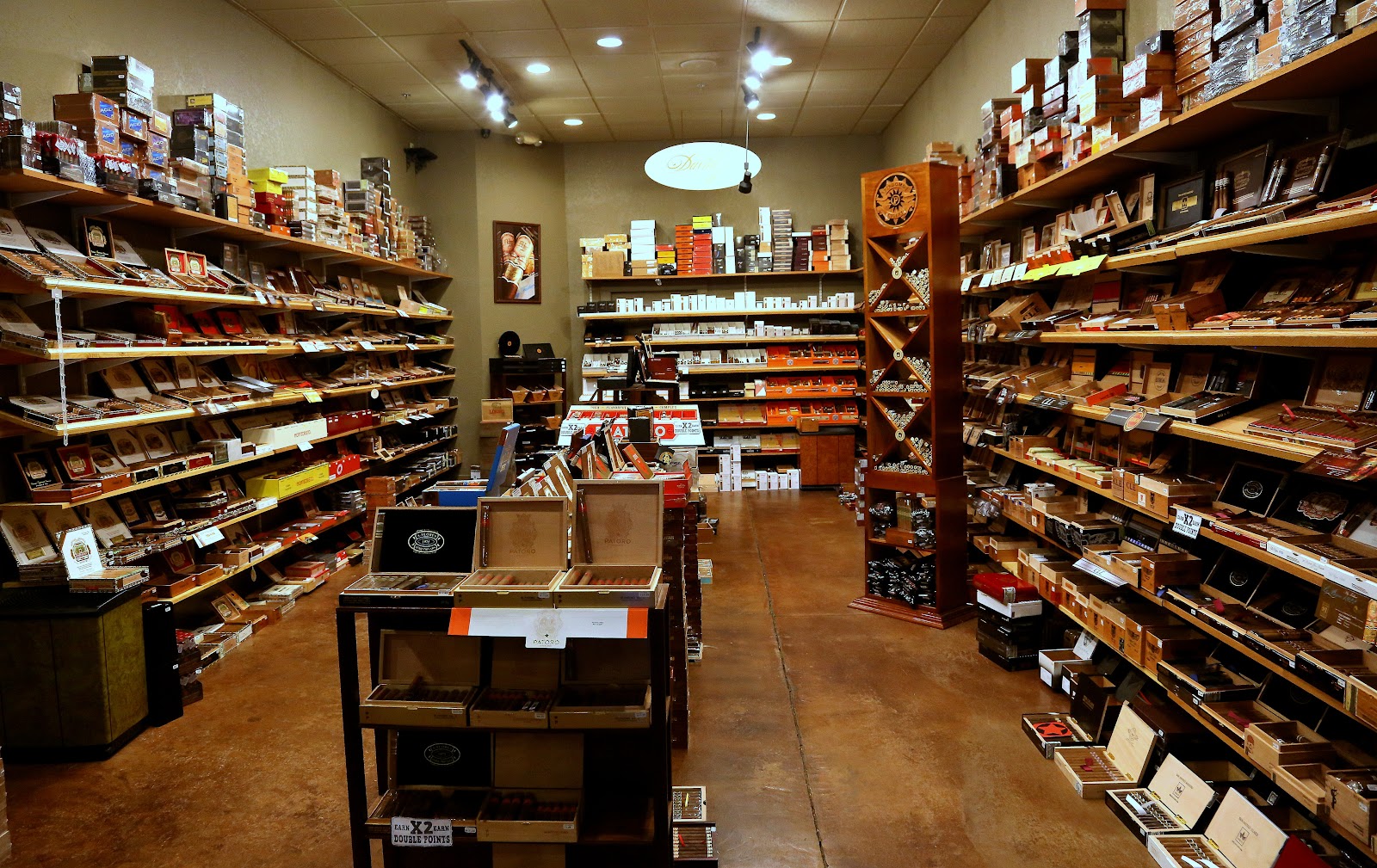 Cigars & More 280 / Inverness photo 2