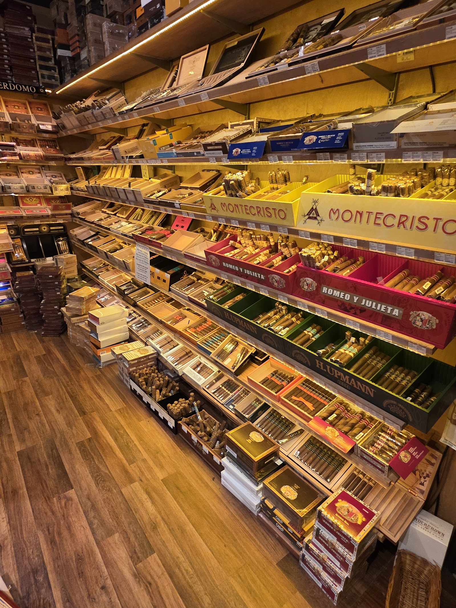 Cigars & More Patton Creek (Hoover) photo 7