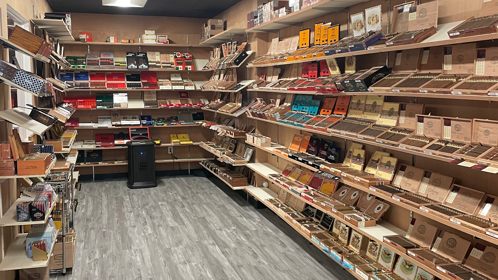 Cigars on Maybank photo 2