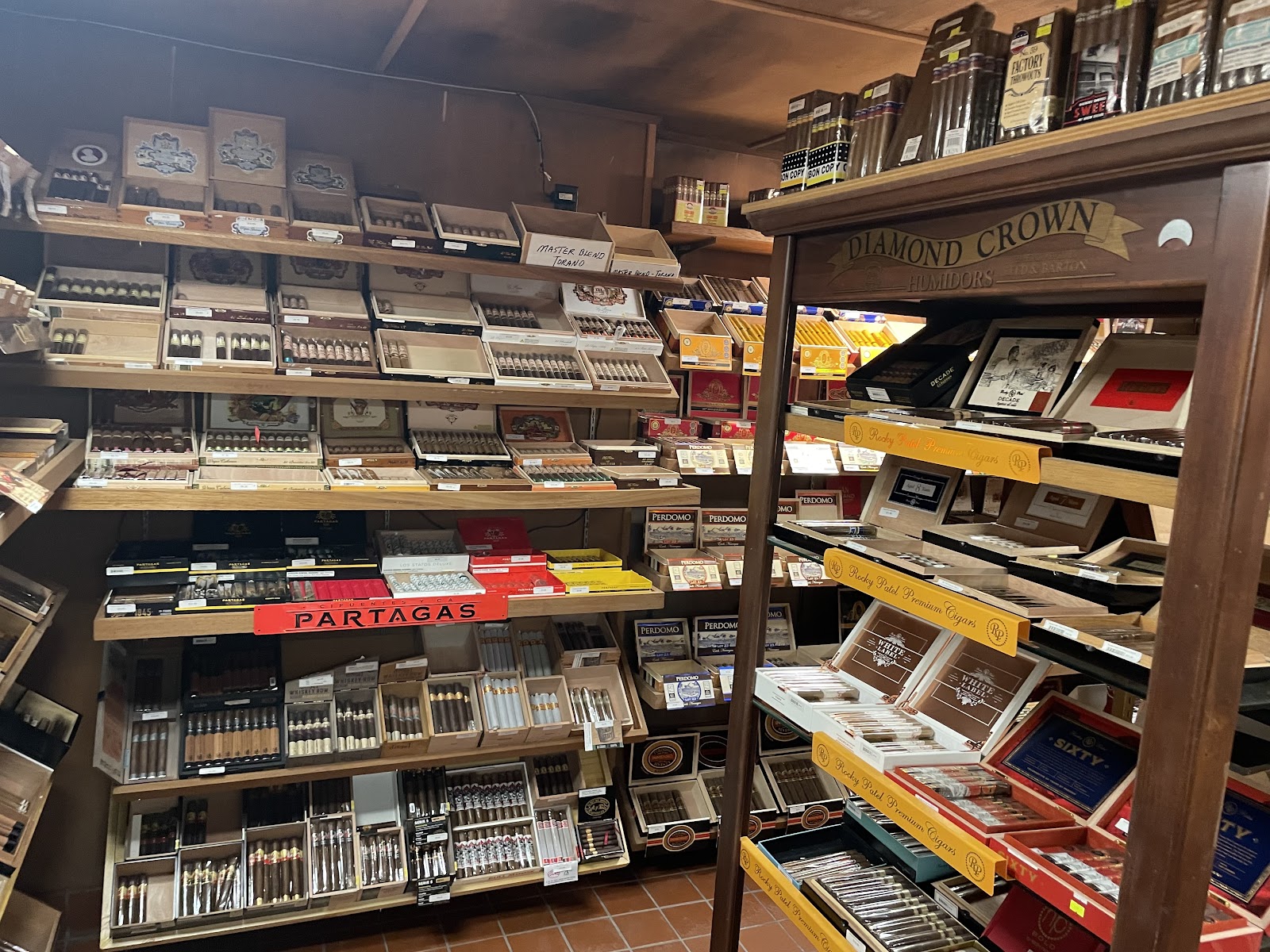 Cigars Unlimited - Spring House PA photo 2