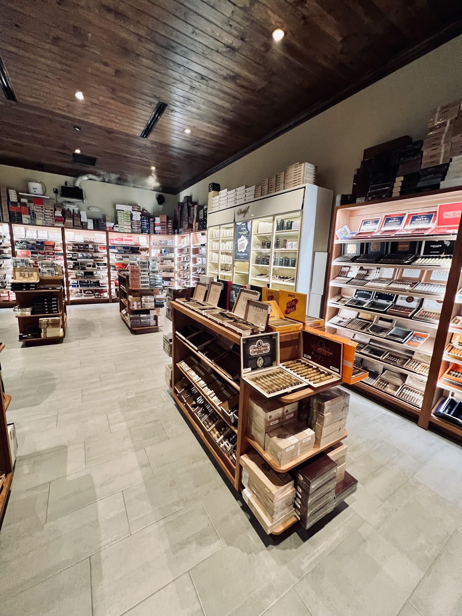 Cigarz on the Avenue photo 2