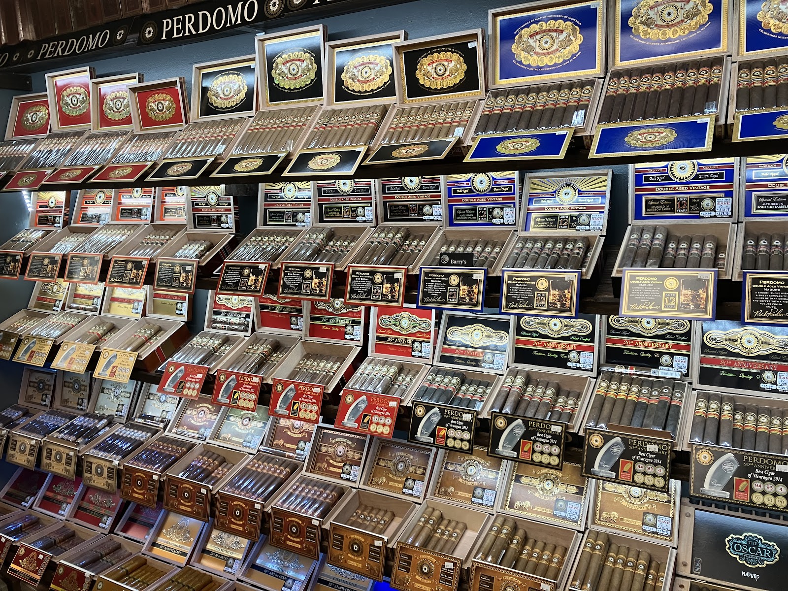 Coast Cigars and Lounge photo 2