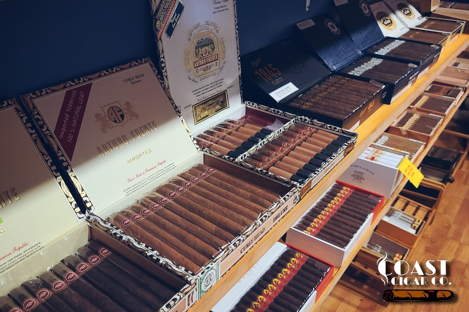 Coast Cigars and Lounge photo 4