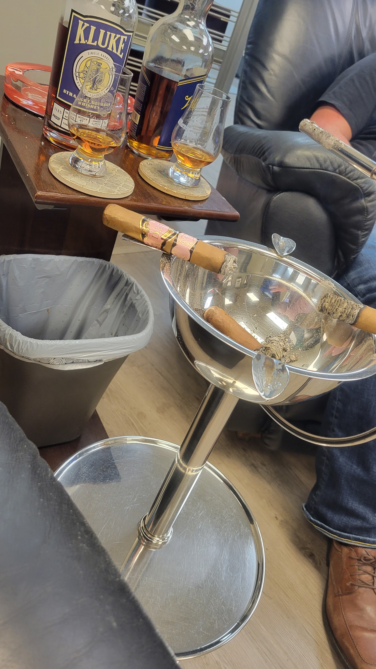 Coast Cigars and Lounge photo 8