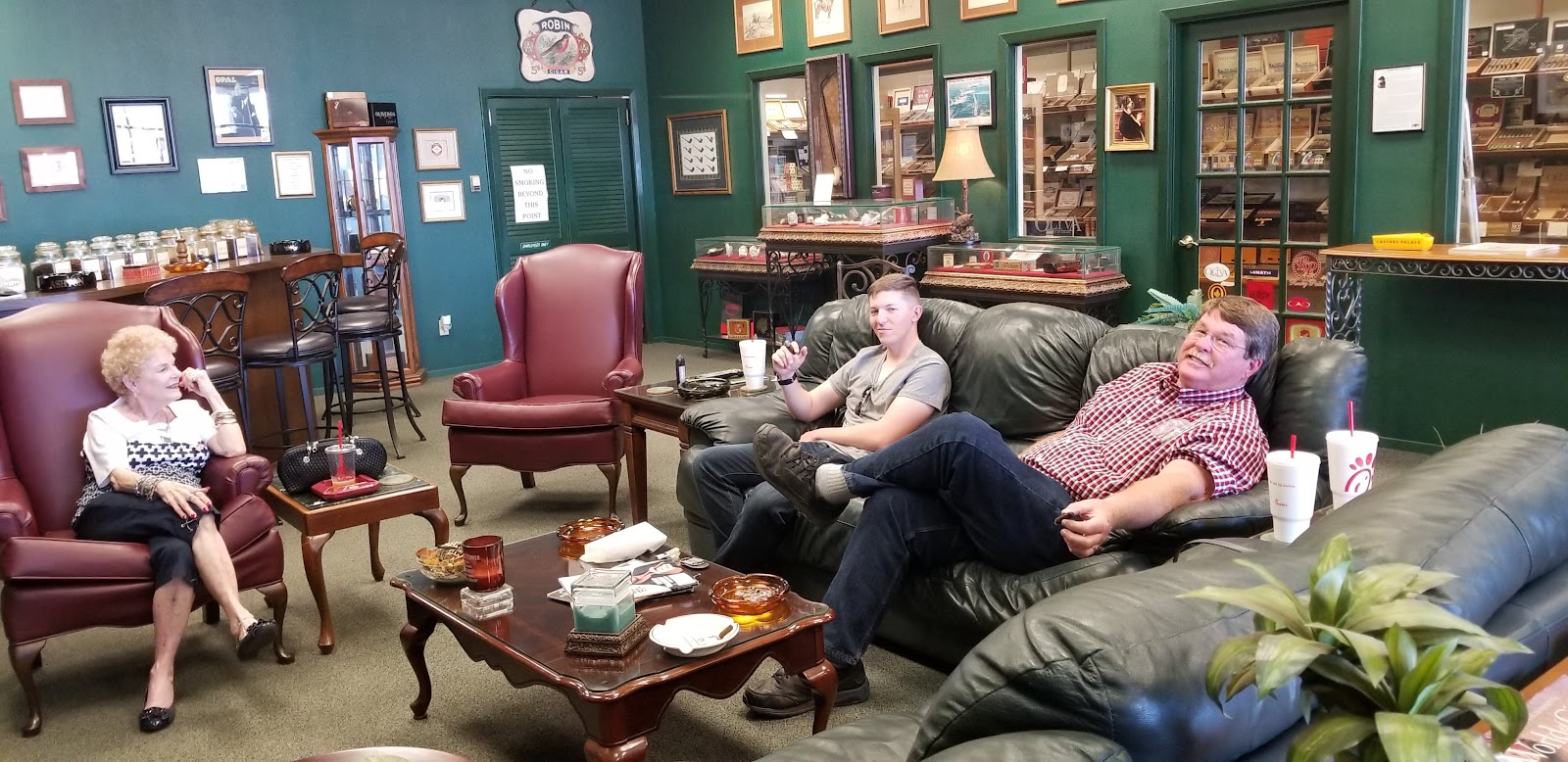 Colonel's Pipe Shop photo 9