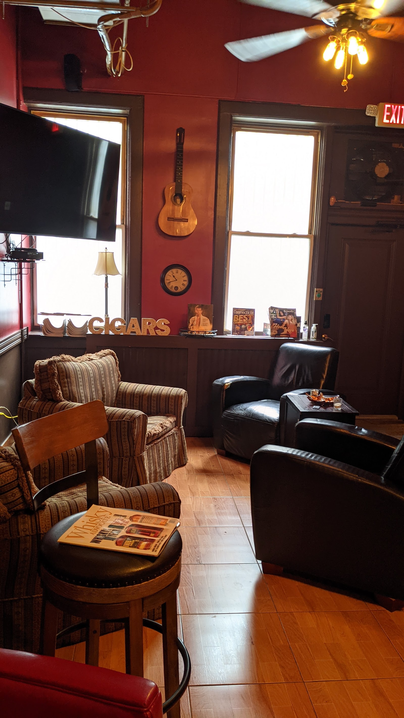 Connecticut Cigar Co. photo 5