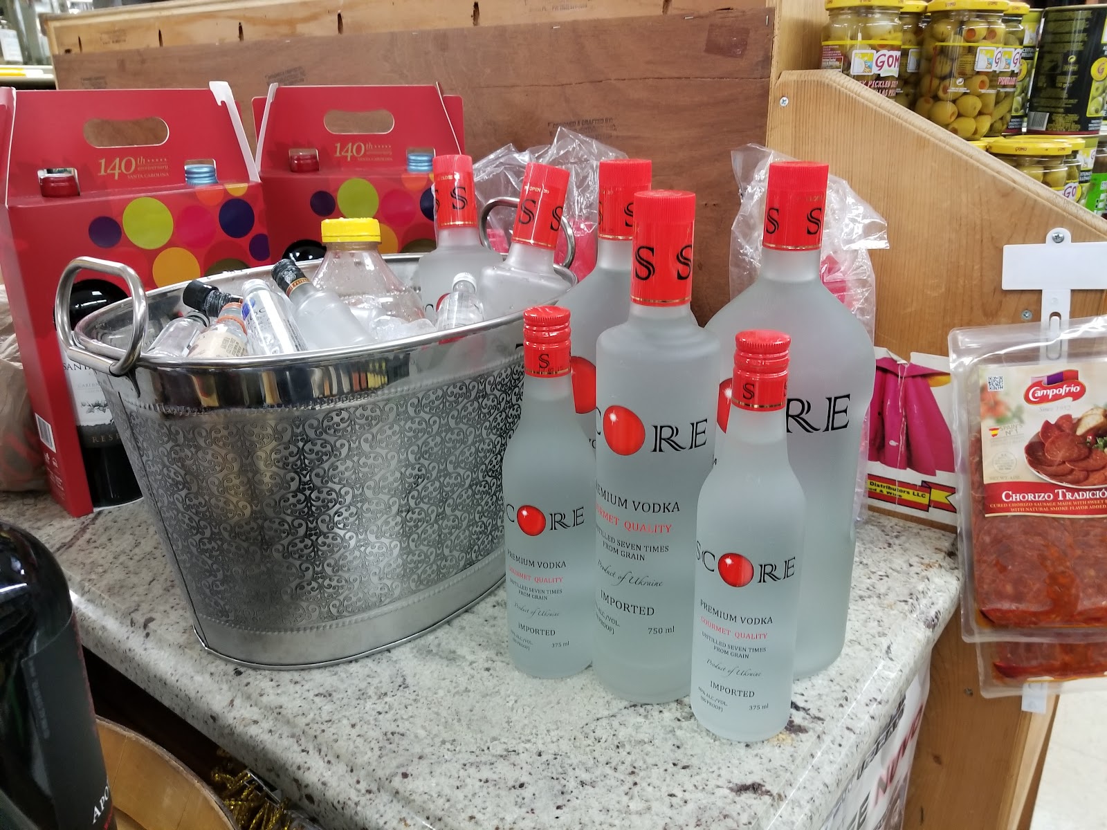 Coquis Liquors photo 6