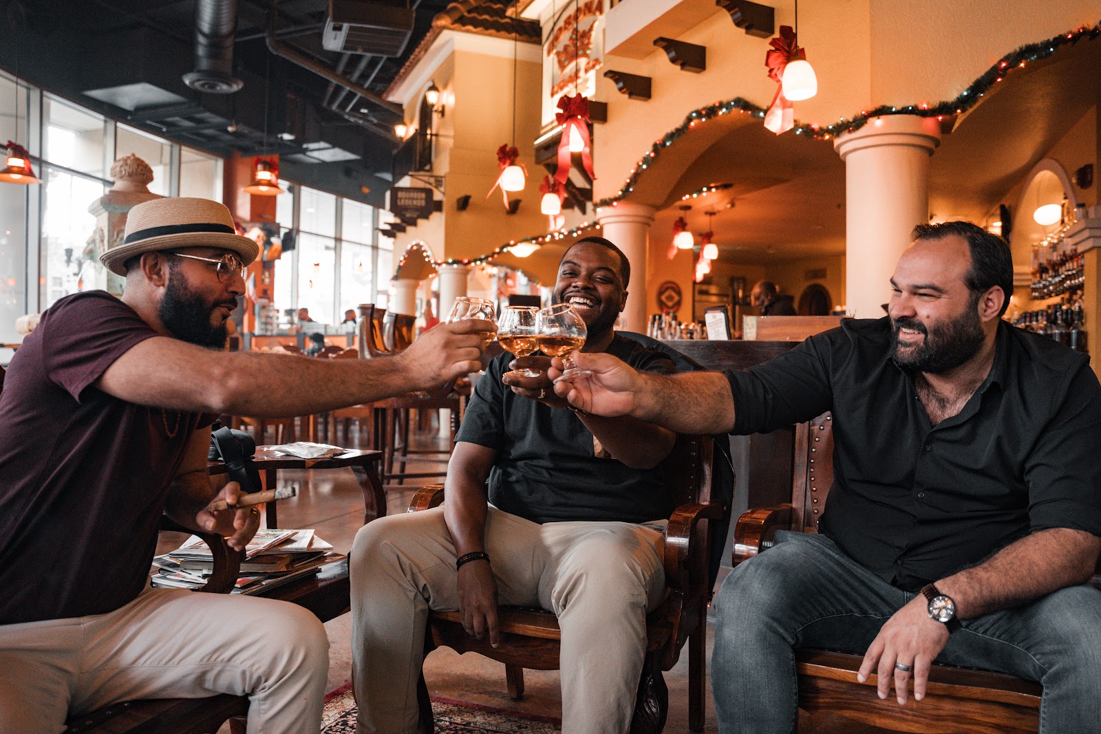 Corona Cigar Company & Diamond Crown Lounge photo 6