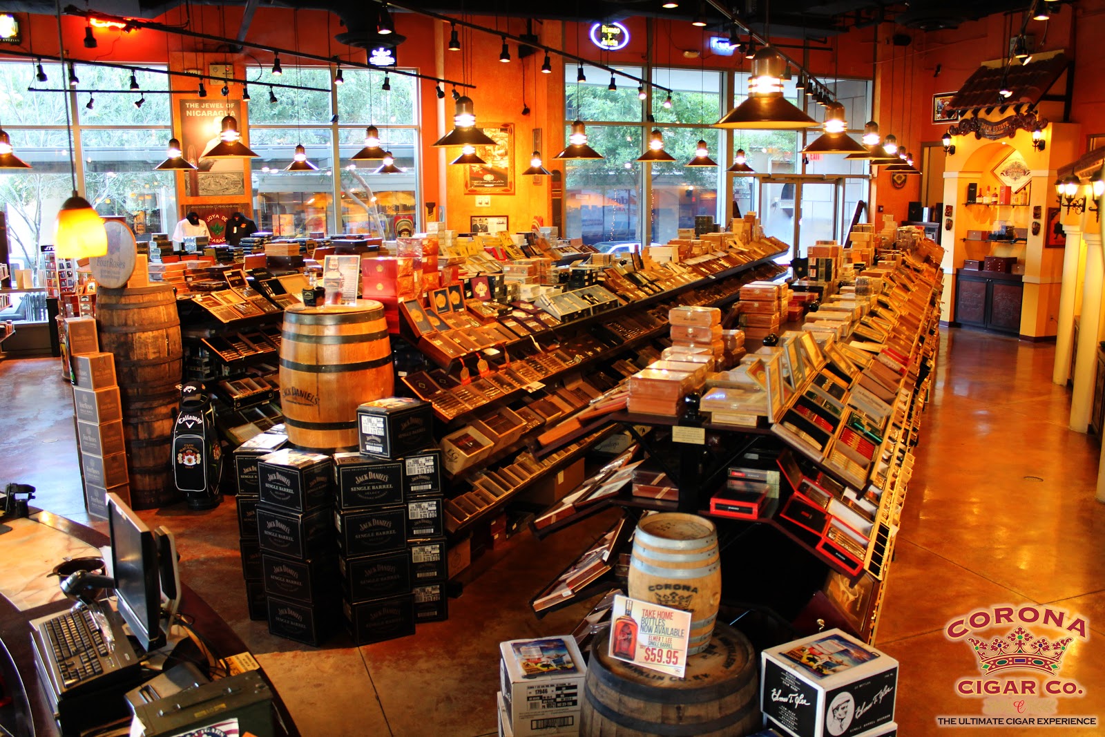 Corona Cigar Company & Diamond Crown Lounge photo 7