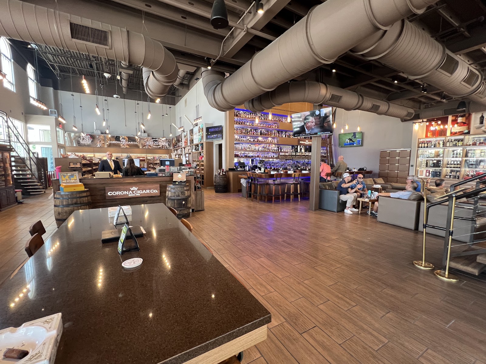 Corona Cigar Company & El Septimo VIP Lounge photo 9