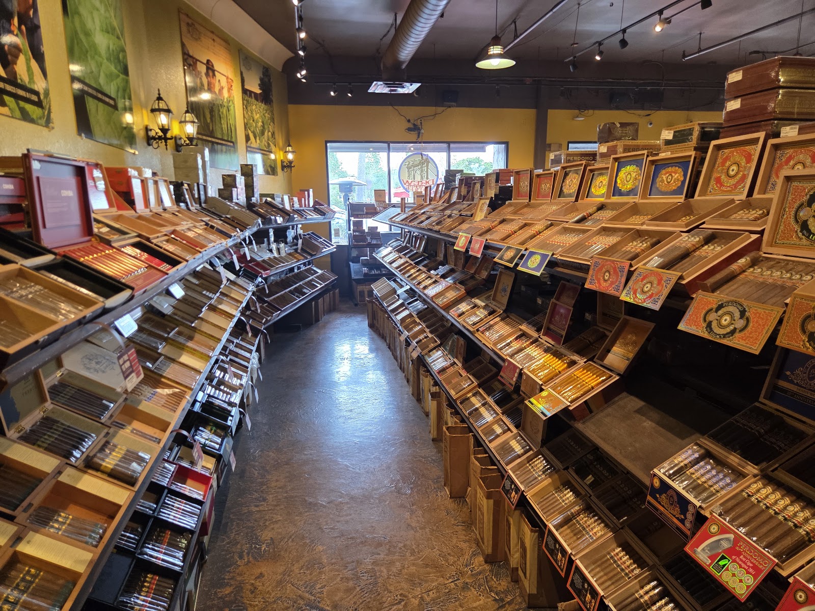 Corona Cigar Company & Drew Estate Lounge (HQ) photo 2