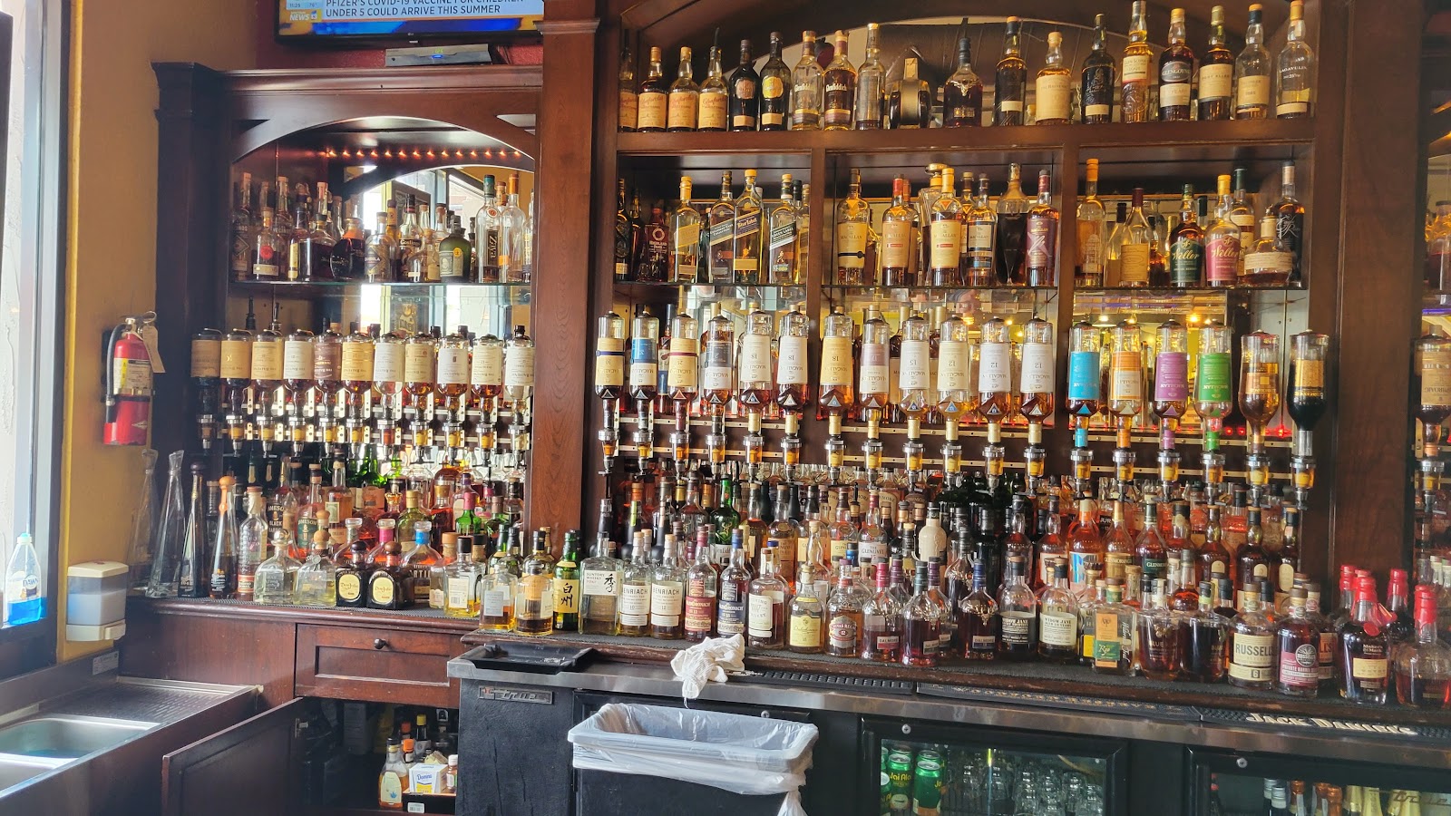 Corona Cigar Company & Drew Estate Lounge (HQ) photo 8