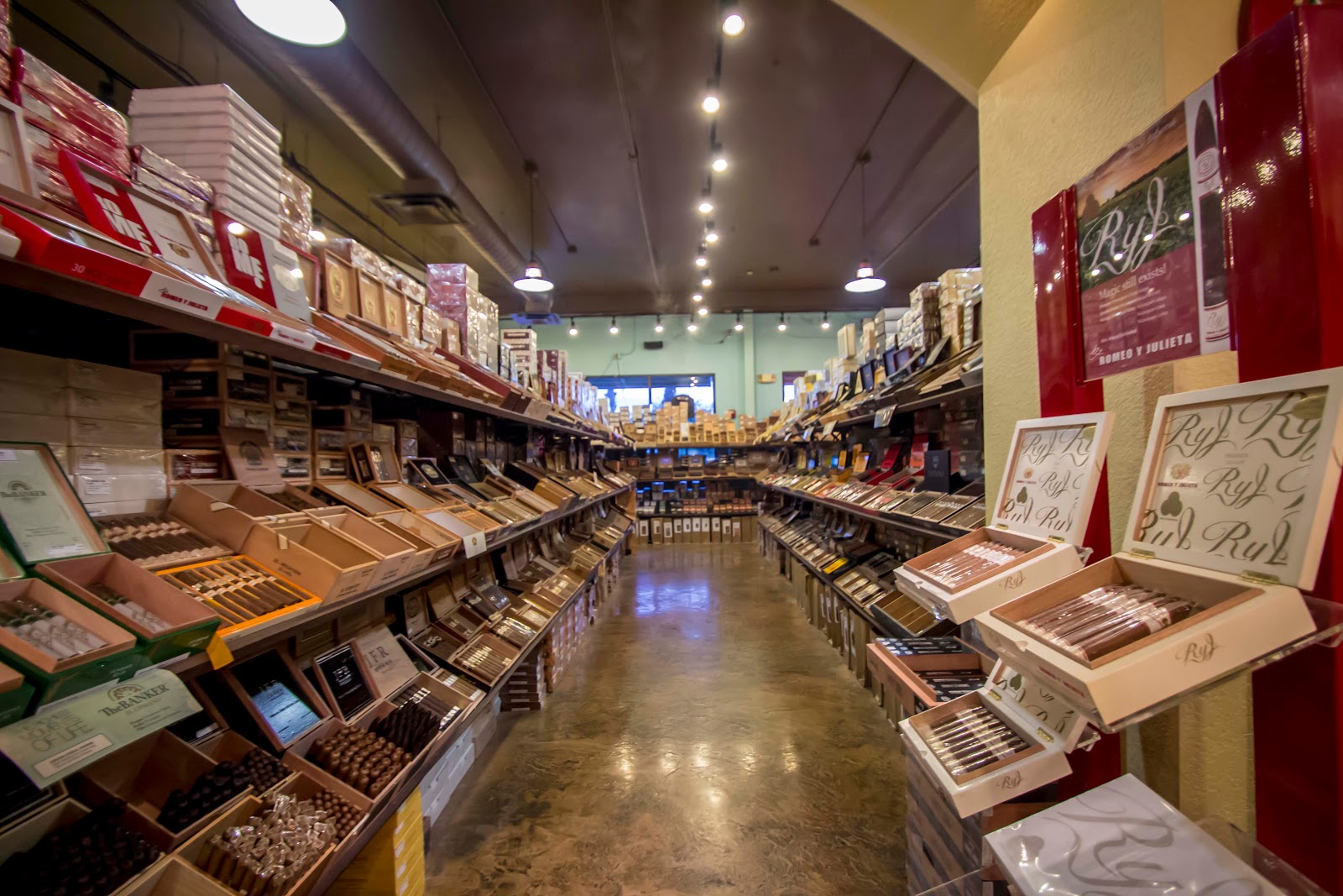 Corona Cigar Company & Drew Estate Lounge (HQ) photo 9