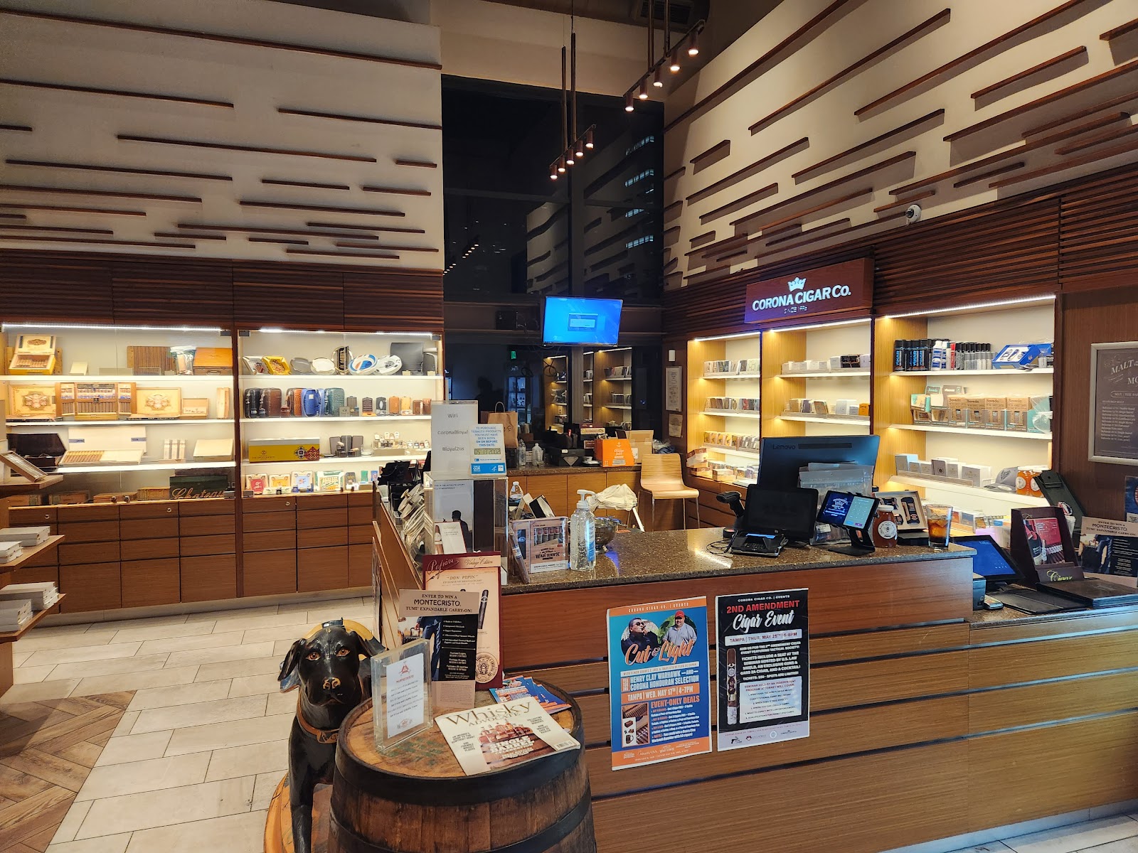 Corona Cigar Company & J.C. Newman Diamond Crown Lounge photo 9