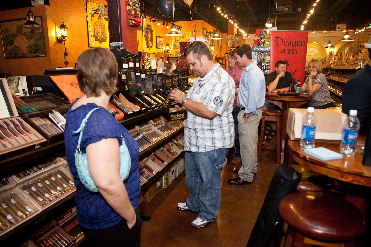 Corona Cigar Company & Montecristo Lounge photo 3
