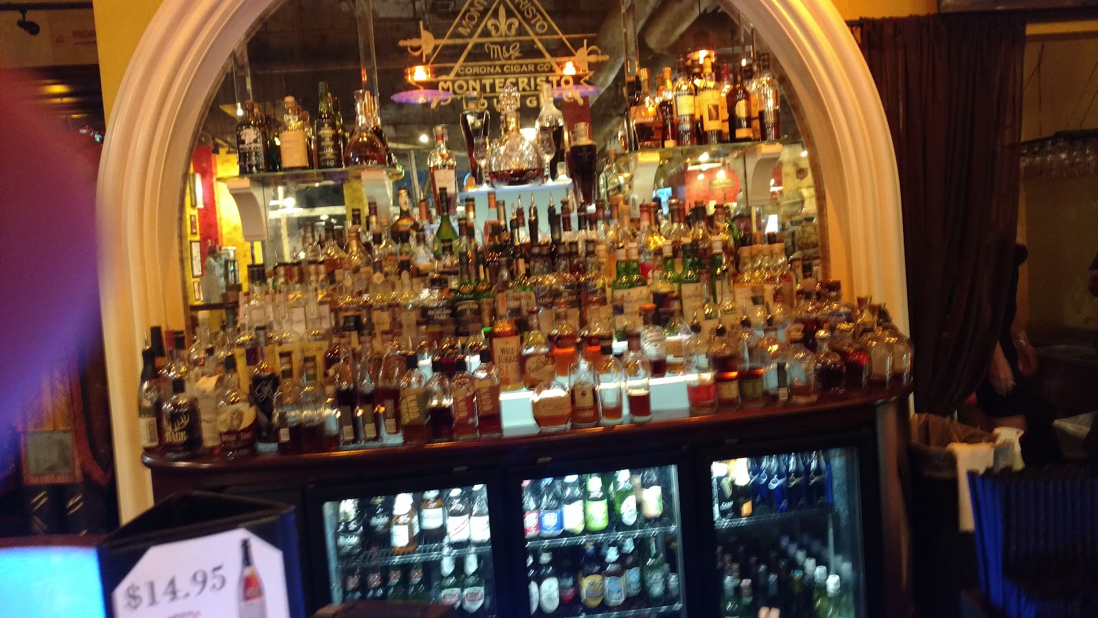 Corona Cigar Company & Montecristo Lounge photo 8
