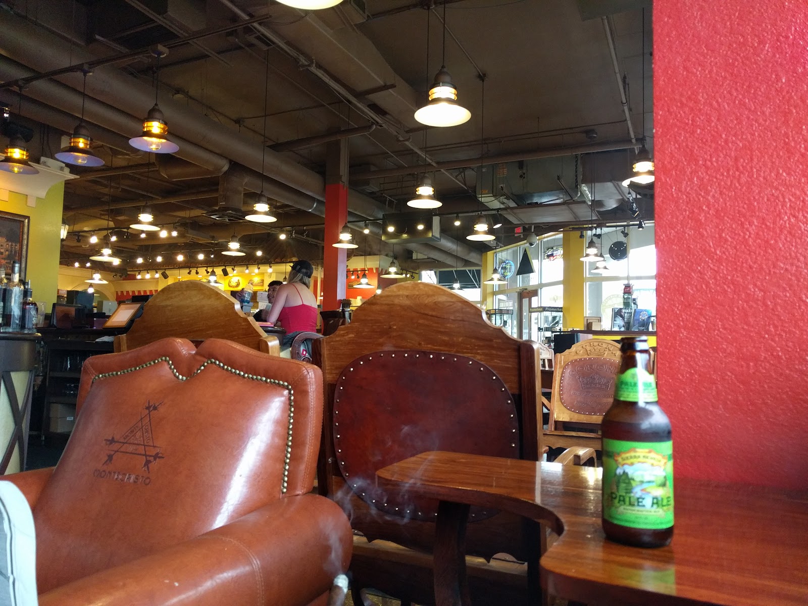 Corona Cigar Company & Montecristo Lounge photo 10