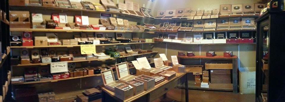 Corona Club Cigar Lounge photo 2
