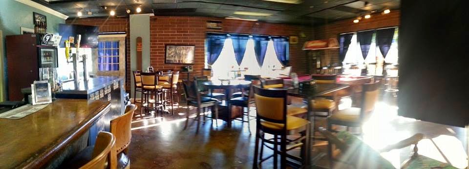 Corona Club Cigar Lounge photo 4