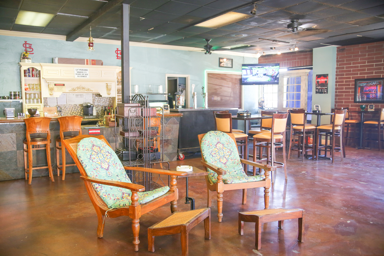 Corona Club Cigar Lounge photo 7