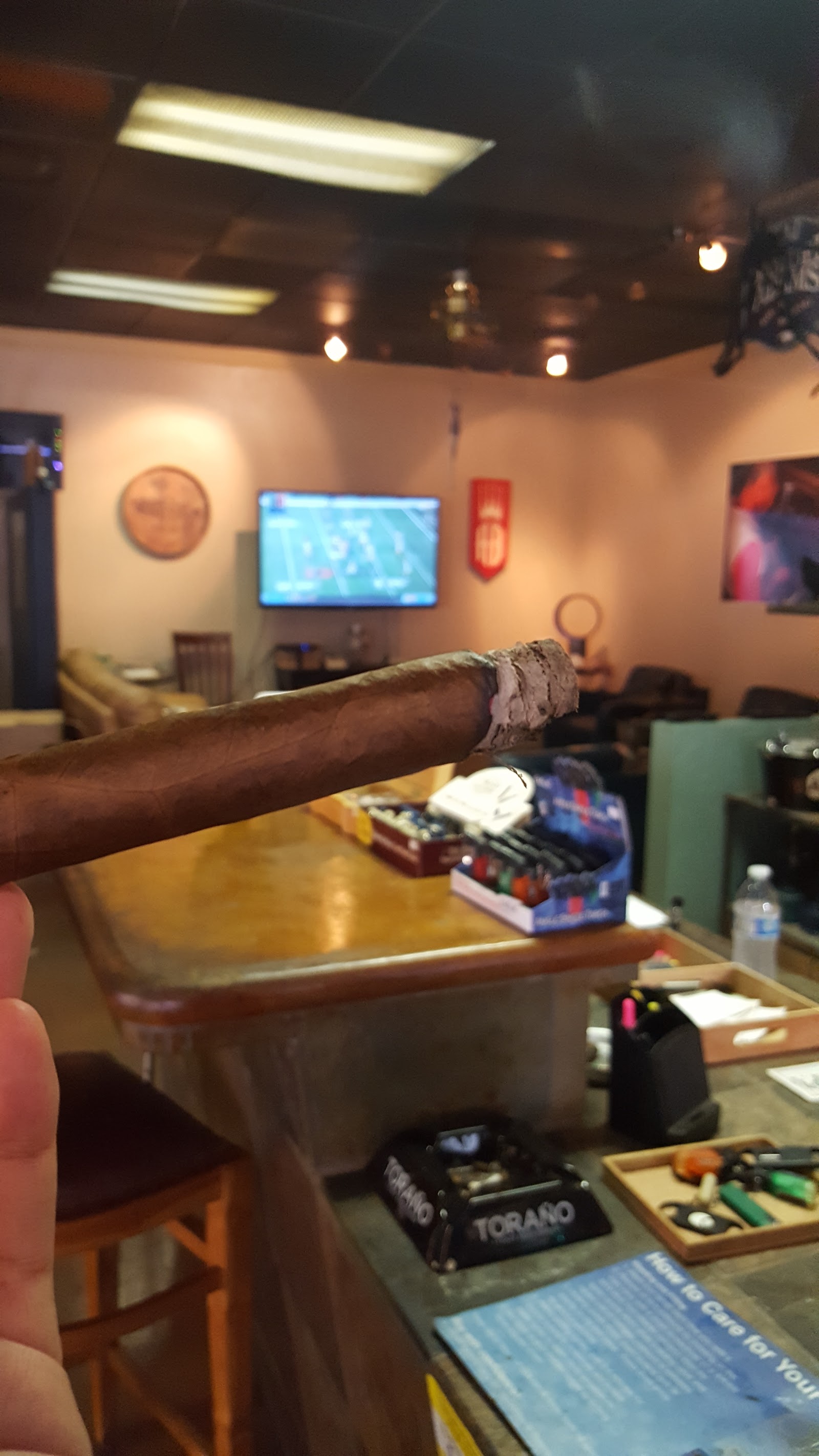 Corona Club Cigar Lounge photo 9