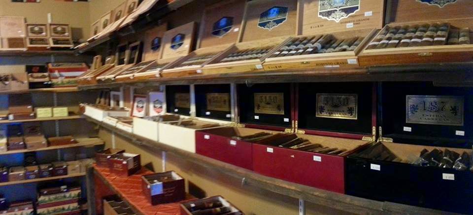 Corona Club Cigar Lounge photo 10