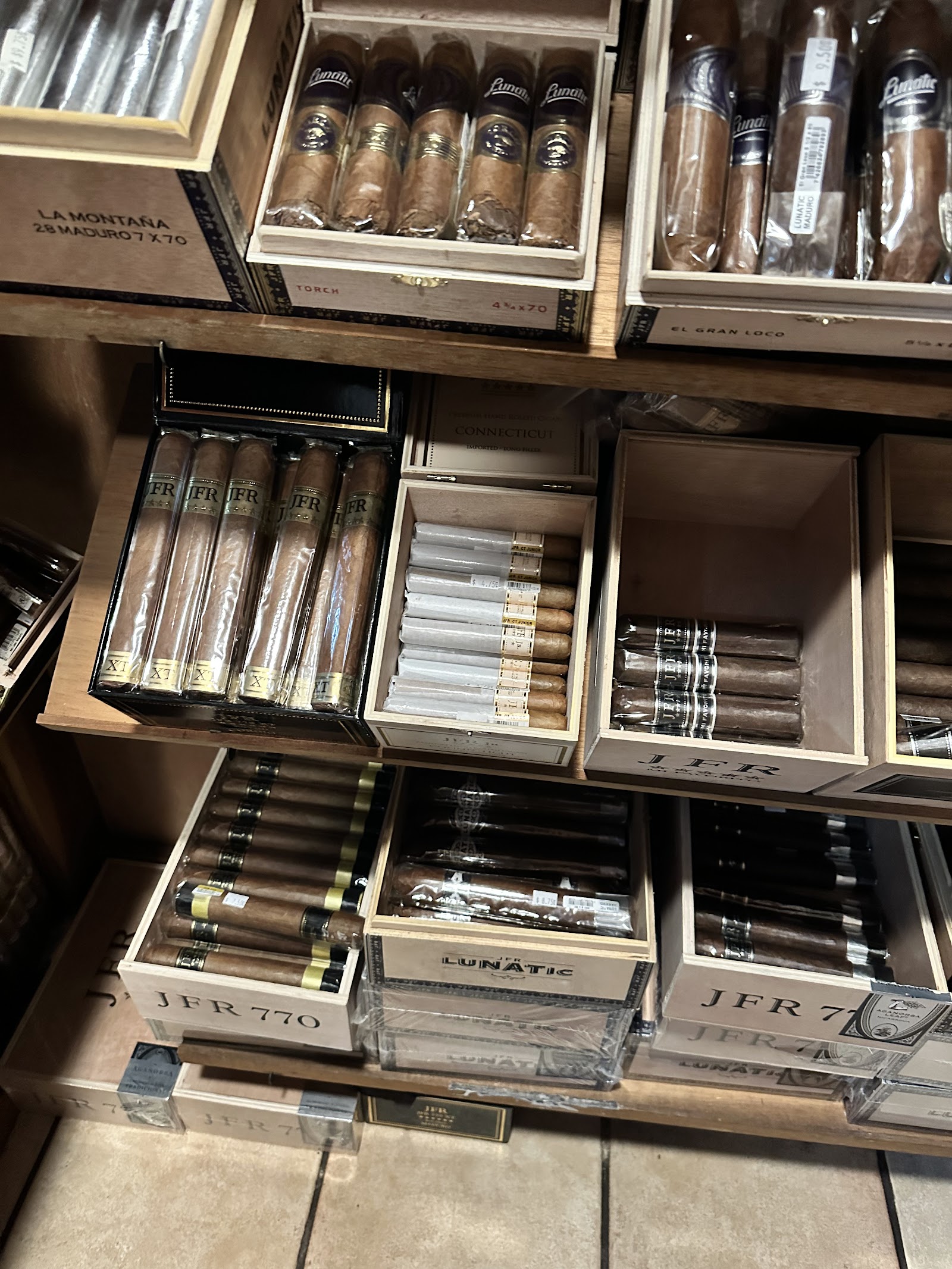 Covington Tobacco Shop photo 3