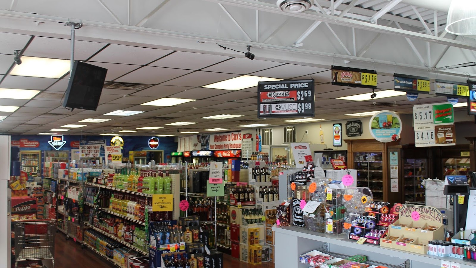 Cox's Smokers Outlet - Okolona photo 2