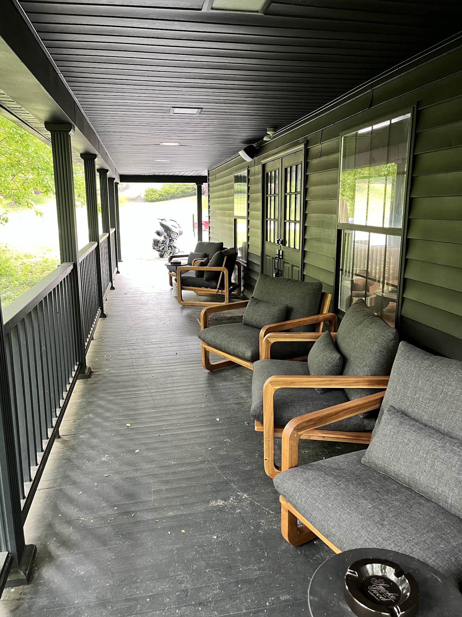 Creekside Cigar Co photo 8