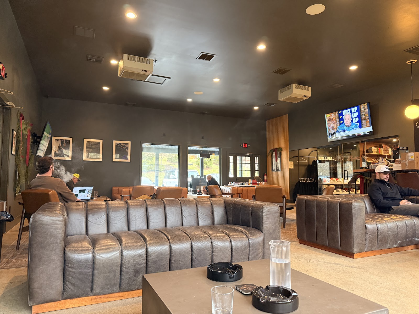 Creekside Cigar Co photo 9