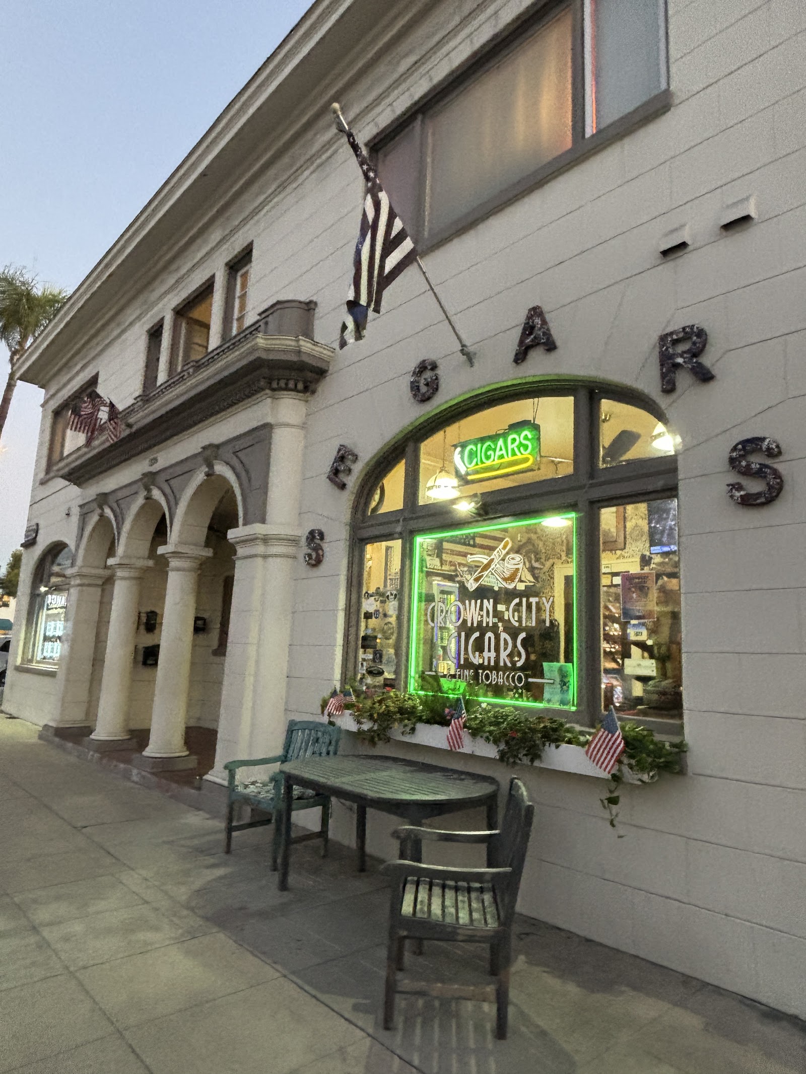 Crown City Cigars