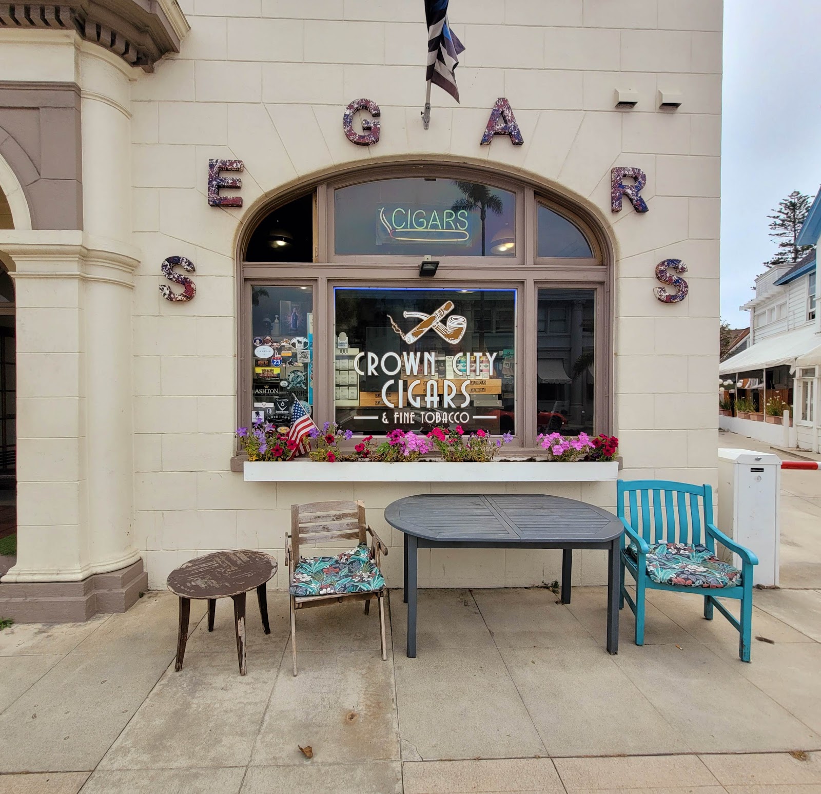 Crown City Cigars photo 7
