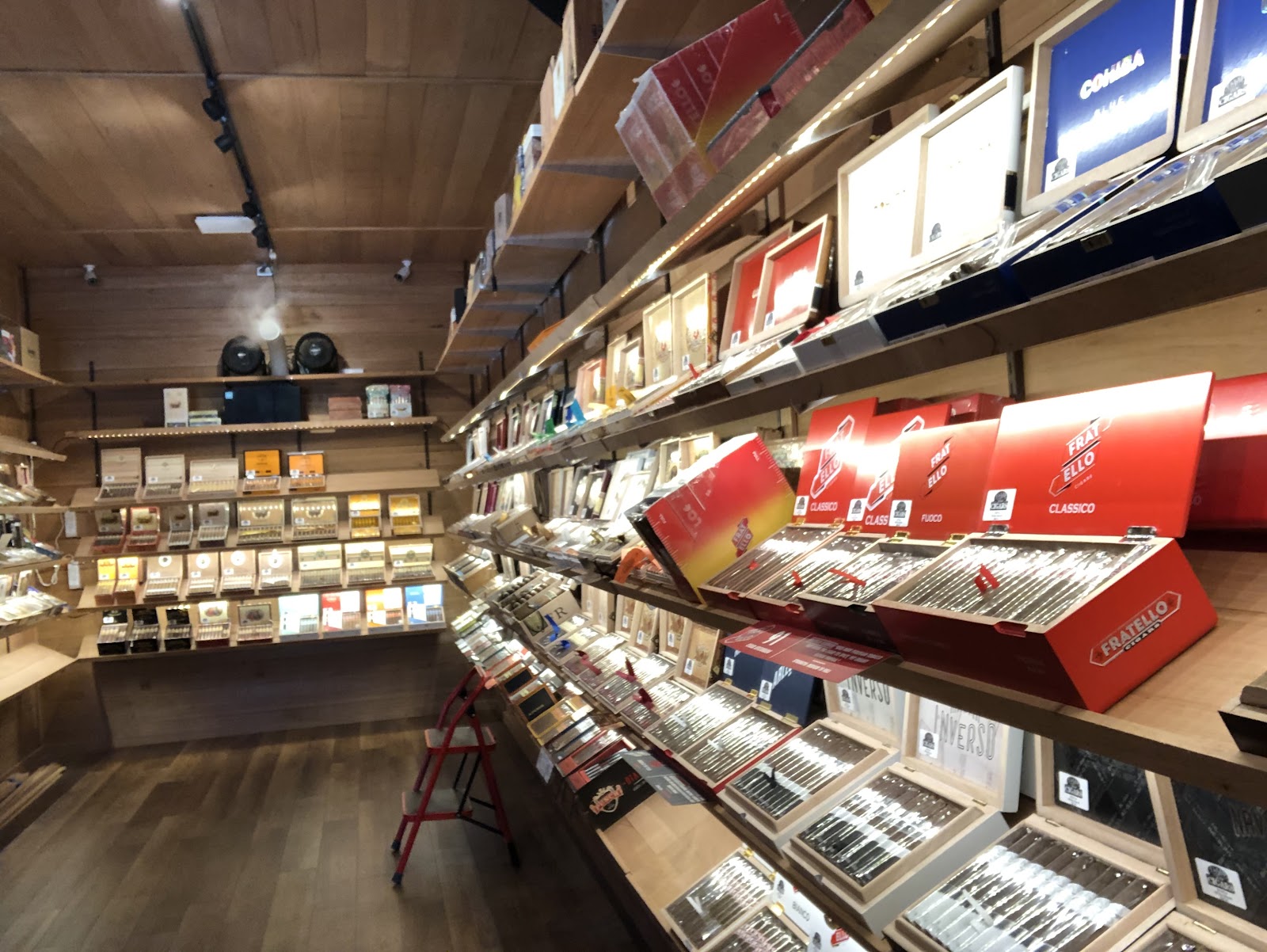 D.A.M. Fine Cigars photo 5