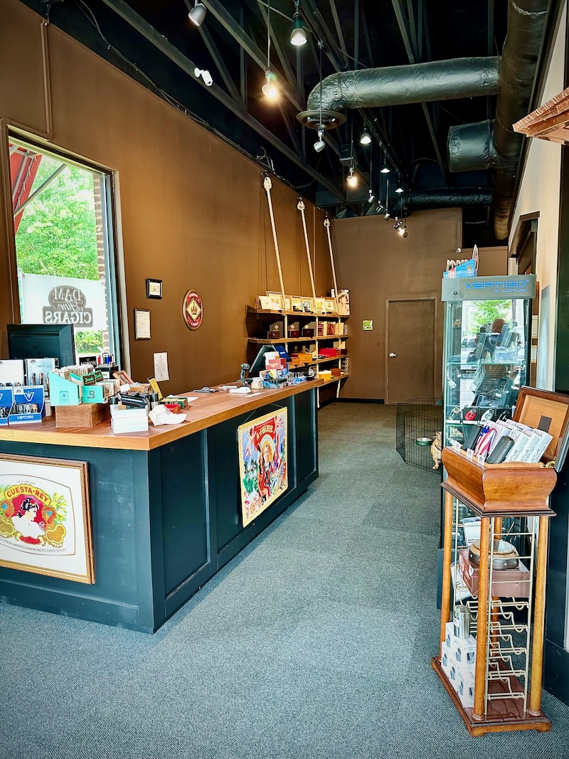 D.A.M. Fine Cigars photo 6