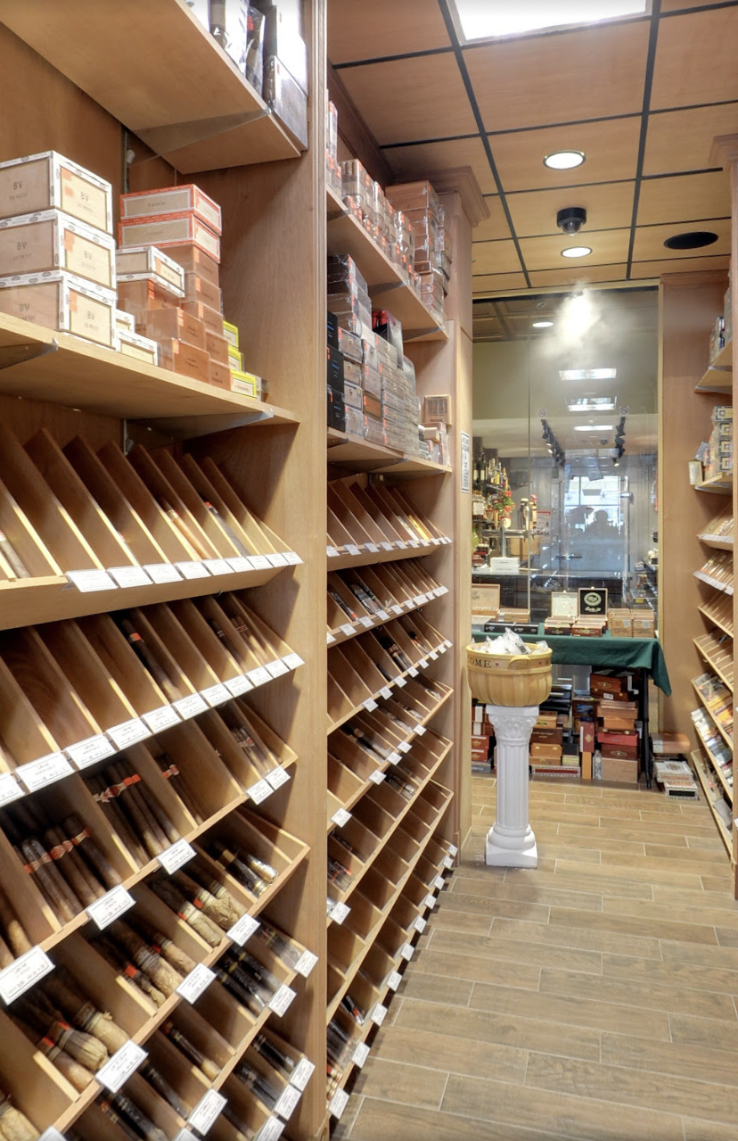 Dad's Cigar Warehouse photo 4