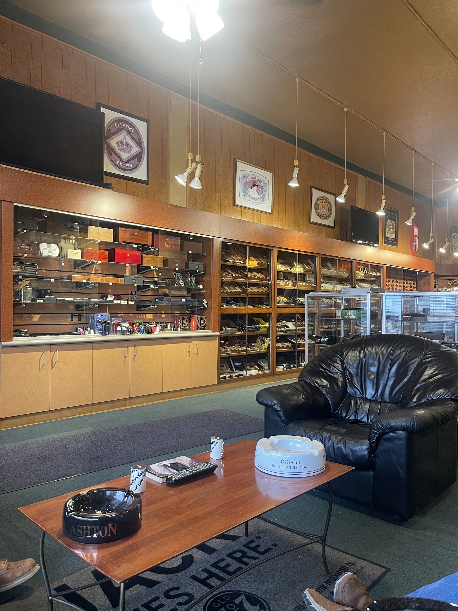 Dad's Smokeshop photo 6