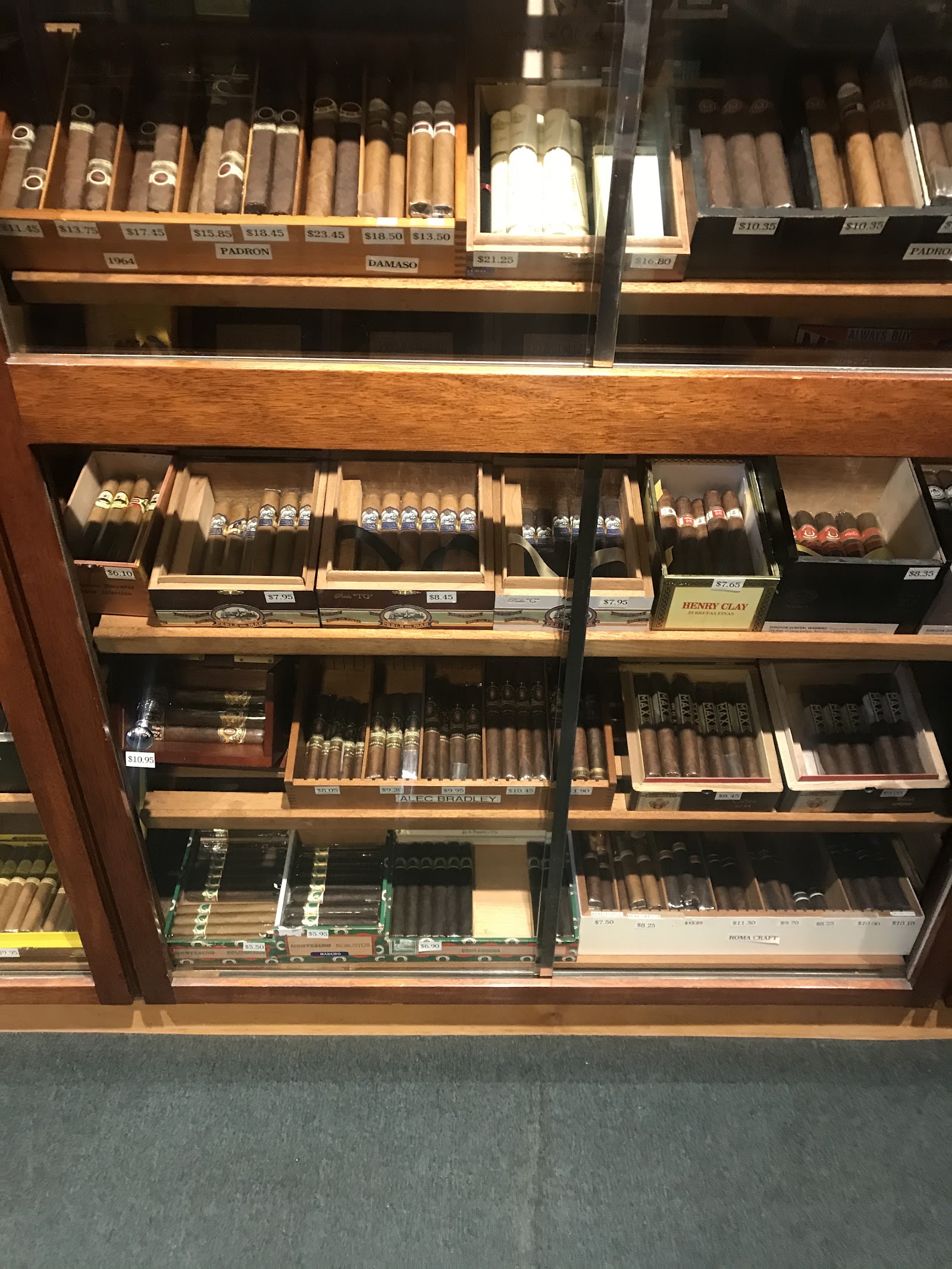 Dad's Smokeshop photo 7