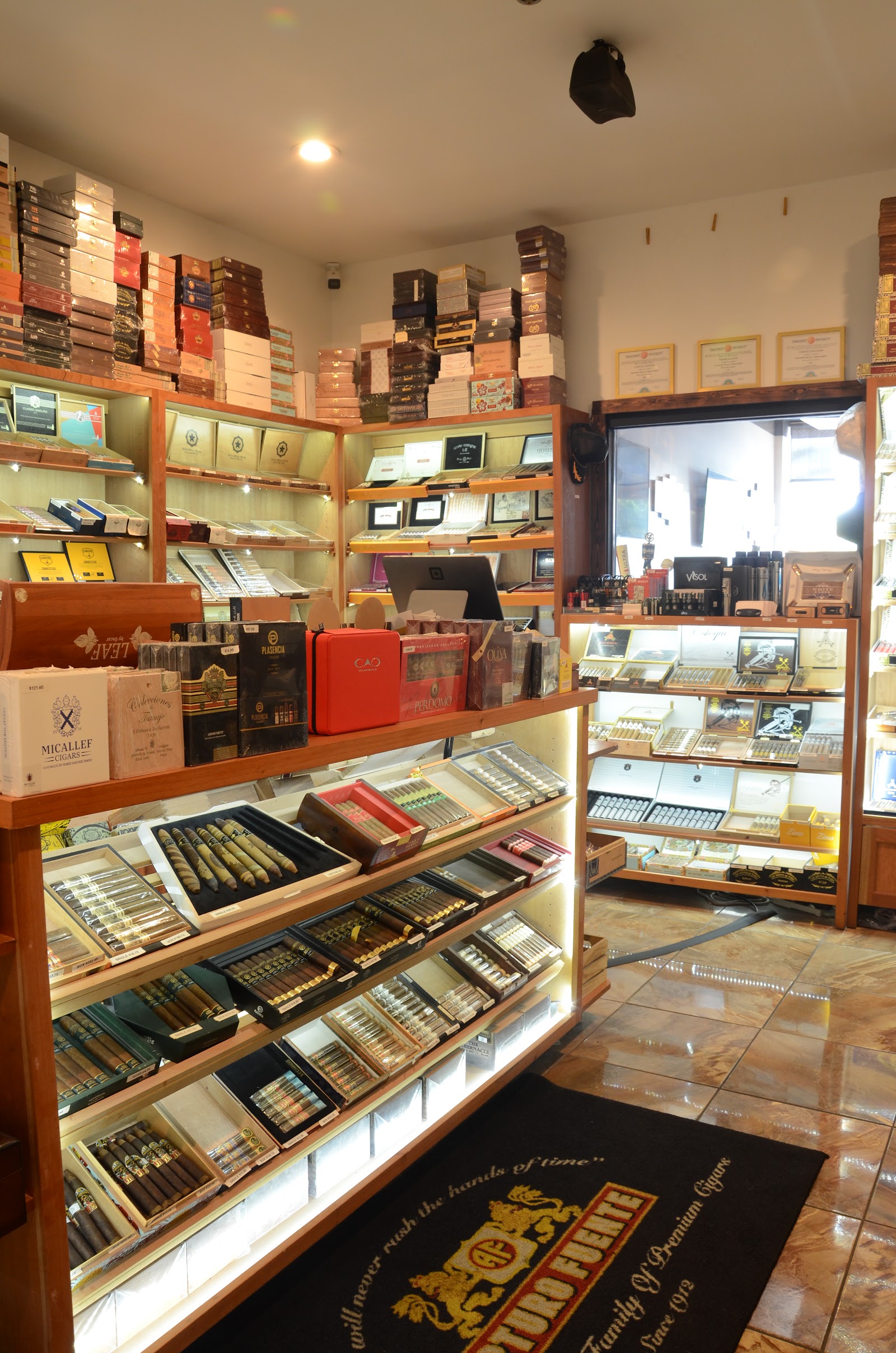 Dapper D’s Cigars photo 3