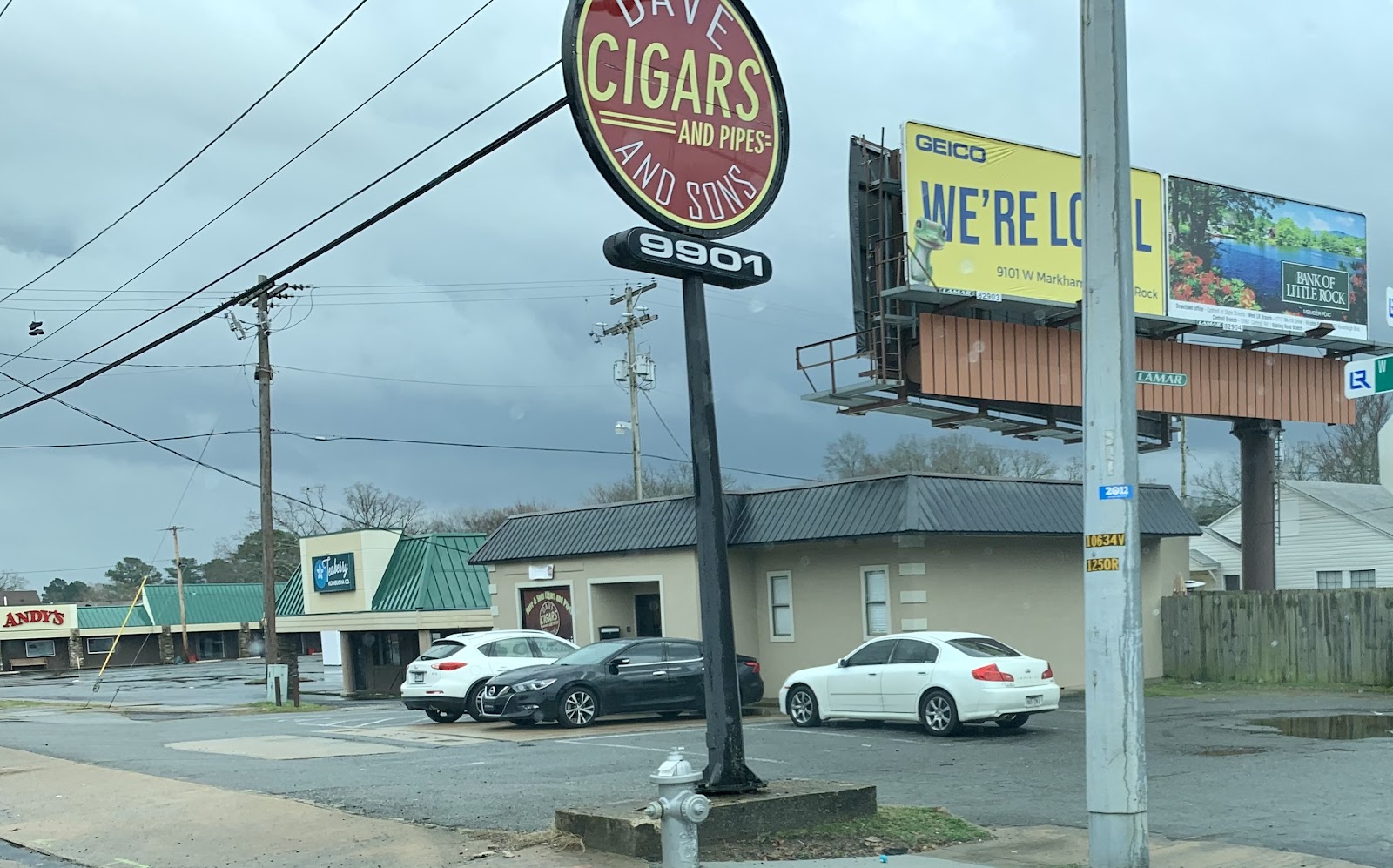 Dave and Sons Cigars and Pipes